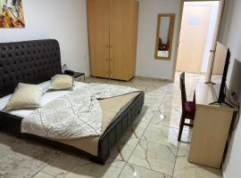 Hotel Amine, hotel u gradu Sfaks