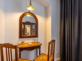 Old Town Luxury 2 Bedroom Suite 65 m2 on 3rd floor