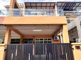 HOMESTAY Mu, hotel in Simpang Ampat