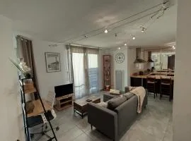 Essential Near stadium Air conditioning et Private parking