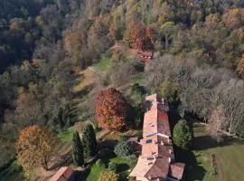 Ca`Becca Bioglio- Il portico sulla valle