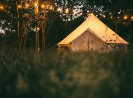 Evenementen Lokatie Bekspring, camping de luxo em De Lutte