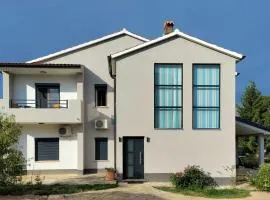 Lovely Apartment In Barban