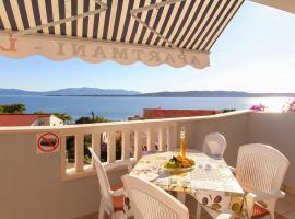 Nice Apartment In Zivogosce, hotel in Blato