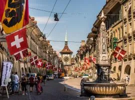 Beautiful Top Floor Apartment Heart of Bern - 4th Floor NO LIFT