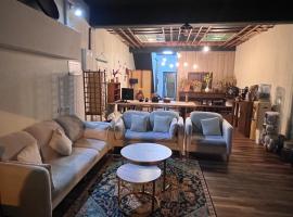 Lishan House, hotell i Heping