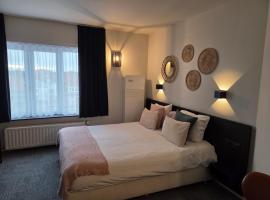 Hotel Carnac, отель в городе Коксейде