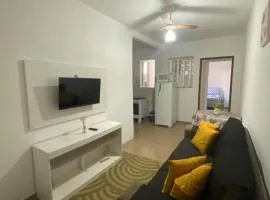 Ao lado do Hospital Calixto apartamento térreo