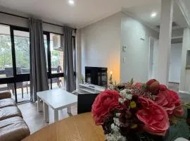 Cozy apartment for your self Woden