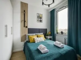 M&R Apartament Airport&Business LUX Instalatorów - AC - underground garage - Smart TV - Amazon Prime - SkyShowtime - self check-in - close by Chopin Airport