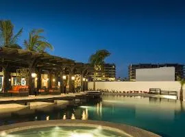 New PH Exquisite 3BR Condo Seaview and Access Resorts