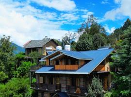 Rustic Roots Home Stay, hotel di Nagar