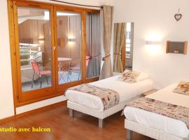 Le Grand Chalet - Le Studio, Hotel in Brides-les-Bains