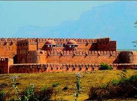 ND Film City & Heritage Theme Resort, hotel in Karjat