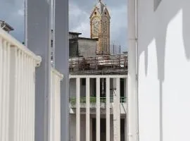 Urban Tropik by KVZ proche de la Place de la Victoire