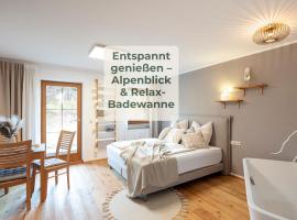 Romantische Winter-Auszeit in Sachrang - Fewo Bergsteigerdorf mit Alpenblick & Relax-Badewanne, hotel i Aschau im Chiemgau