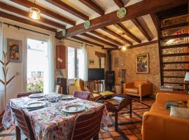 Au Chemin de la Forêt - Maison pour 4p, Hotel in Pierrefonds