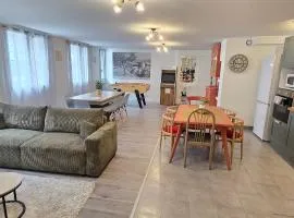 L'arcade Grand appart 10 pers-400m du sanctuaire 3 chambres 2 SDB arcade baby foot