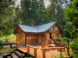 Complejo Palo Quemado, hotel v destinaci El Hoyo