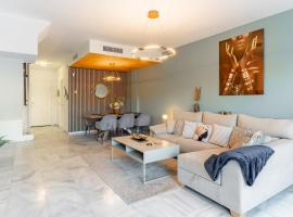 3 bedroom townhouse close to the beach, hotel en Estepona