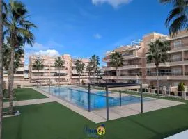 Tropical 3BR Oasis with Pool EB17