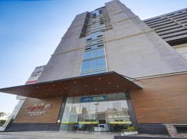 Riyolaxe, hotel in Ghaziabad