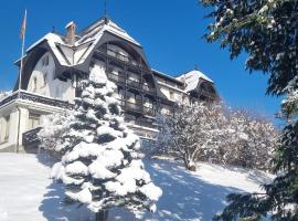 Cozy Swiss Getaway With Mountain Views, hotel v destinaci Chateau-d'Oex