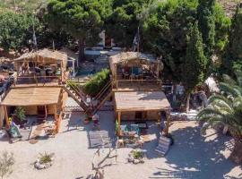 Black Pearl Beach luxury Holiday Cabin, H&uuml;tte in Kalymnos