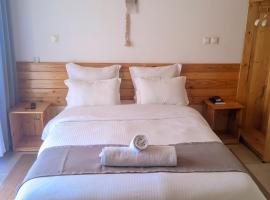 Les Chalets du Voyageur, hotel med parkering i Mandriankeniheny