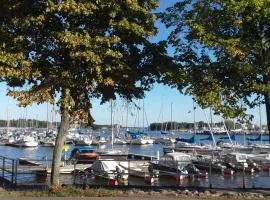 Seaside Downtown Apartment with private parking