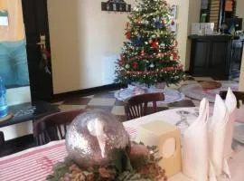 Chalet Zolota Pidkova & River