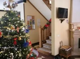 Chalet Zolota Pidkova & River