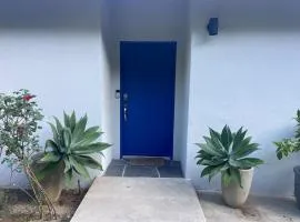 Stunning Hollywood Midcentury Modern-Views-Best Location!