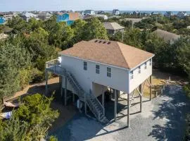 3 Bedrooms, Hot Tub, Fire Pit, and Pet Friendly