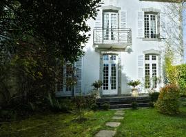 Au Fil de l'Aulne, hotel in Châteauneuf-du-Faou