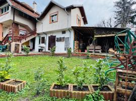 Casa Claudine, hotel in Câmpulung