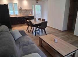 Gîte de la Motte, hotel en LʼEscoulin