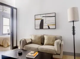 Blueground Midtown West wd nr Central Park NYC-1997