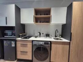 Trendy Studio Apartment in On Park