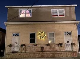 2 Bedroom 2 Bath Fun Vibes NO PET FEES, hotel i New Orleans