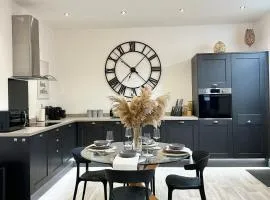 The Kedleston King Size Beds