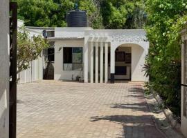 Villa Carino Kilifi Kenya, hotel in Kilifi