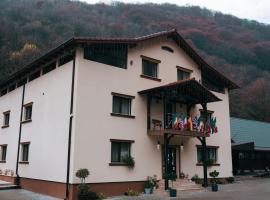 Casa Munty，位于Orlat的酒店