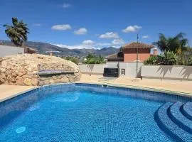 Spacious And Elegant Villa V214