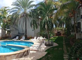 Palmazul Suites Isla de Margarita, hotel i Paraguachi