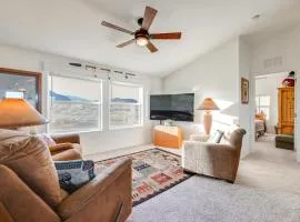 Mtn Views, 15 Mi to Dtwn Kingman Family Home!