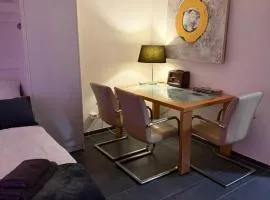 Ideal Point - Hamburg Ap