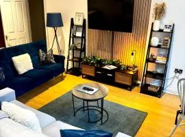 Spacious 3 bed Parking, Long stay , Relocators