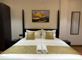 Hotel Aventus - by Urbantara