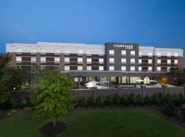 Courtyard by Marriott Starkville MSU at The Mill Conference Center, khách sạn ở Starkville